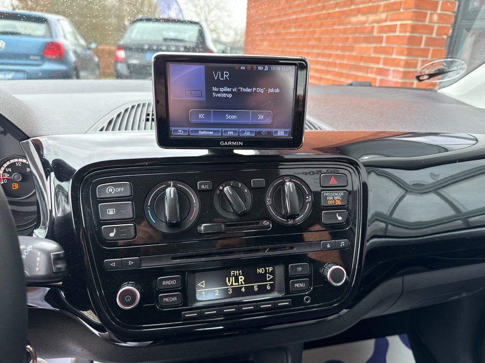 VW Up! 1,0 75 Move Up! BMT 5d