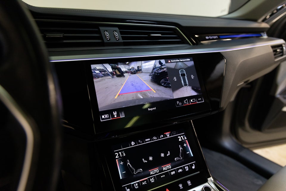 Audi Q8 e-tron 55 Advanced quattro 5d