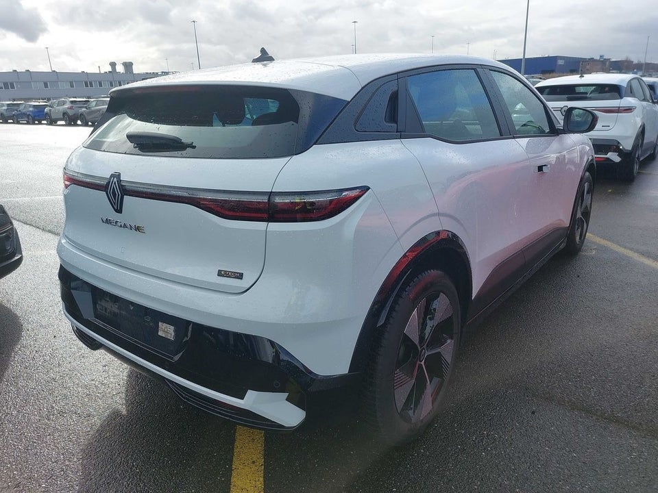 Renault Megane E-Tech 40 Equilibre 5d