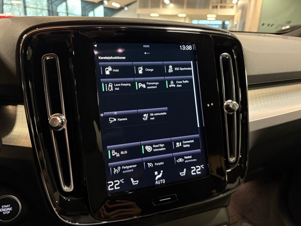 Volvo XC40 1,5 T5 ReCharge Plus Dark aut. 5d