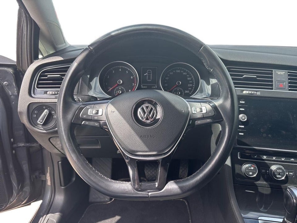 VW Golf VII 1,5 TSi 130 Comfortline DSG 5d