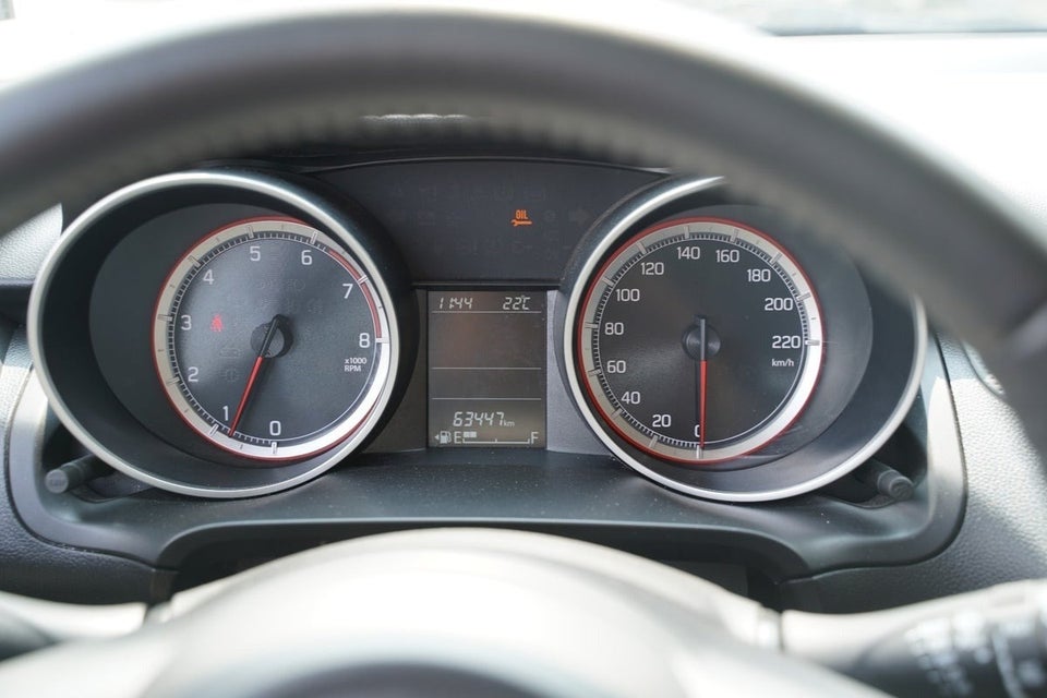 Suzuki Swift 1,2 Dualjet Club 5d