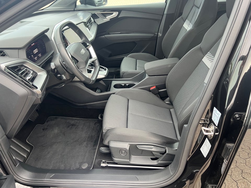 Audi Q4 e-tron 45 Advanced 5d