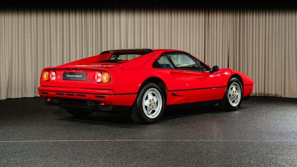 Ferrari 208 2,0 GTB Turbo 2d