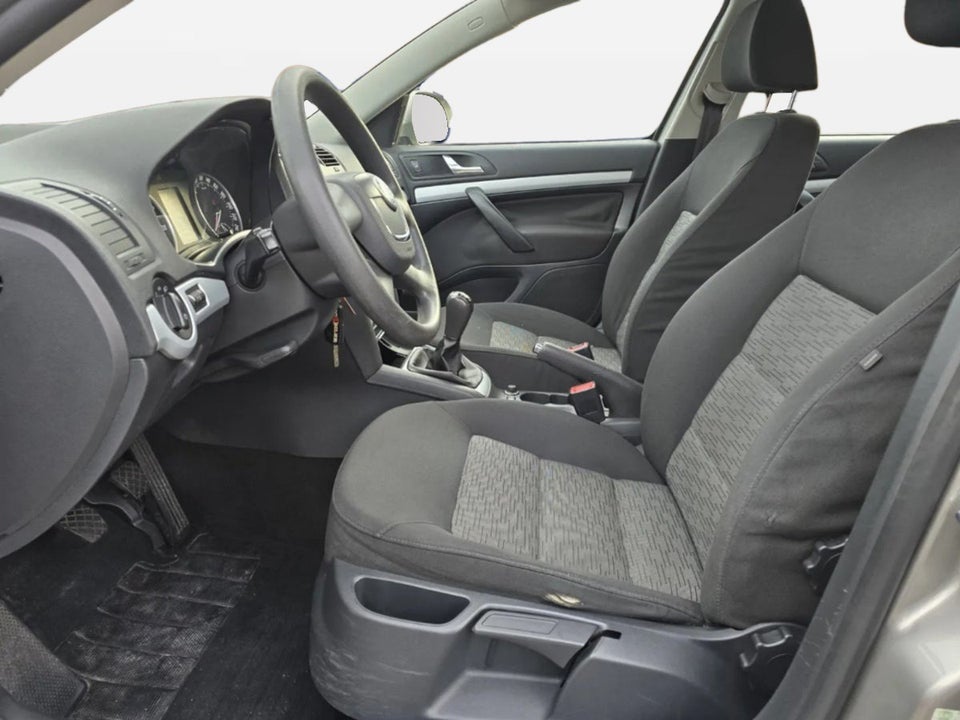 Skoda Octavia 1,8 TSi 160 Ambiente Combi 5d