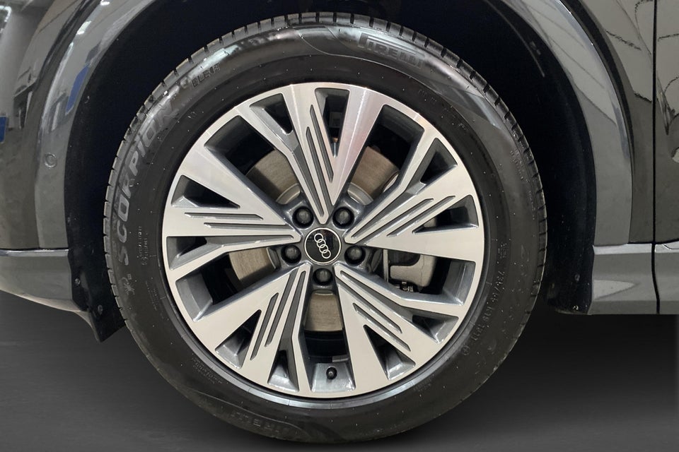 Audi Q4 e-tron 45 Progress 5d