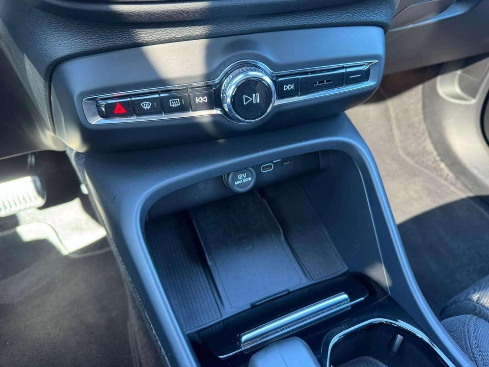 Volvo C40 ReCharge Core 5d