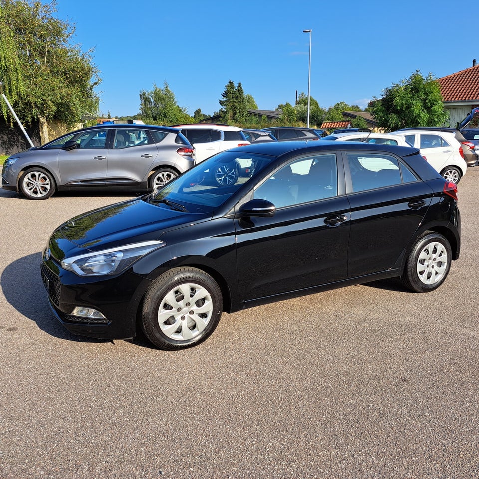 Hyundai i20 1,4 Trend 5d