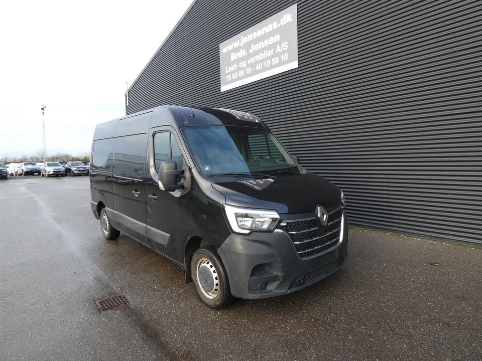 Renault Master IV T33 2,3 dCi 135 L2H2 Kassevogn