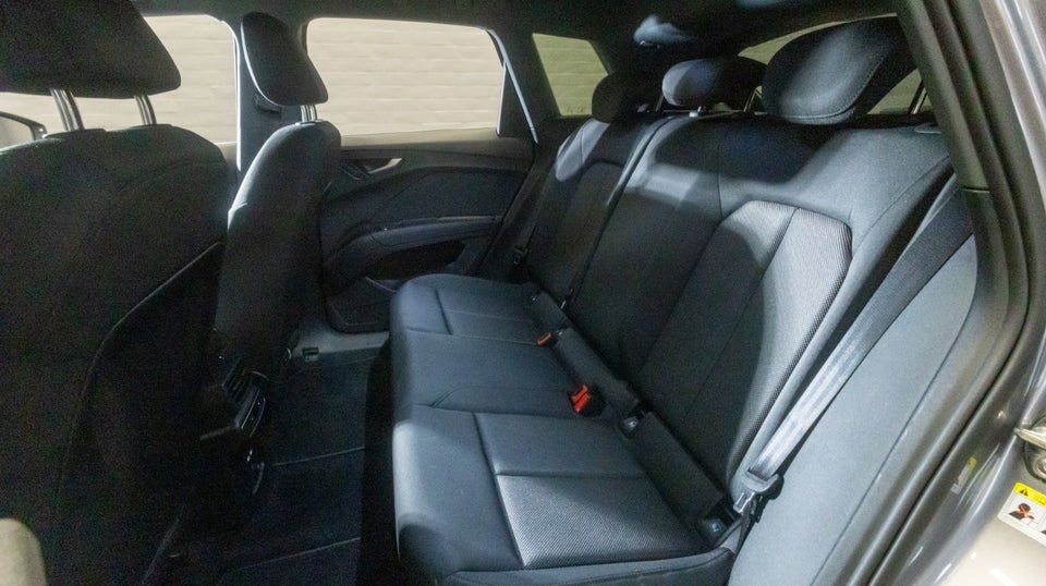 Audi Q4 e-tron 45 S-line 5d