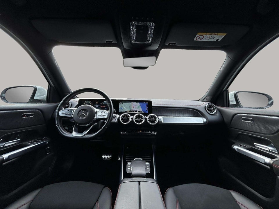 Mercedes EQB250 AMG Line 5d