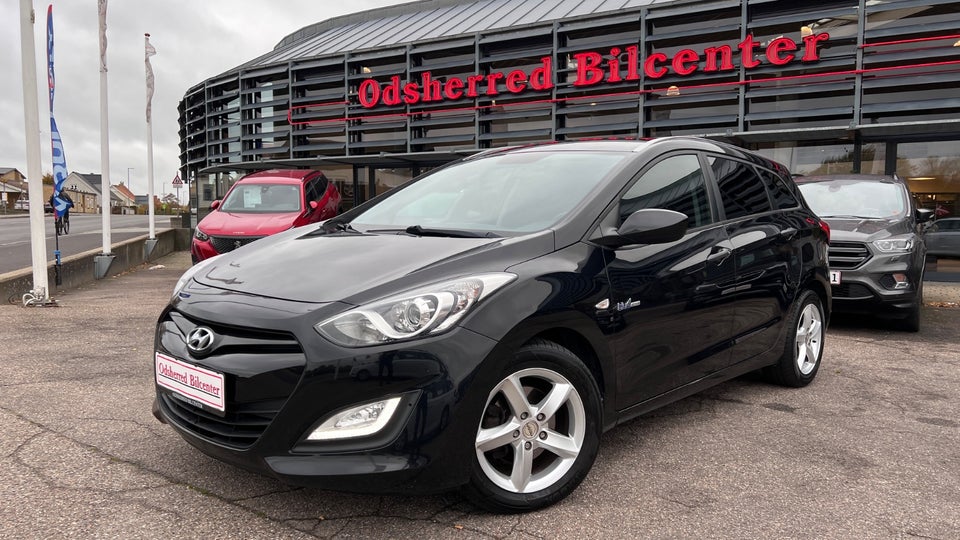 Hyundai i30 1,6 CRDi 110 Comfort Go! CW 5d