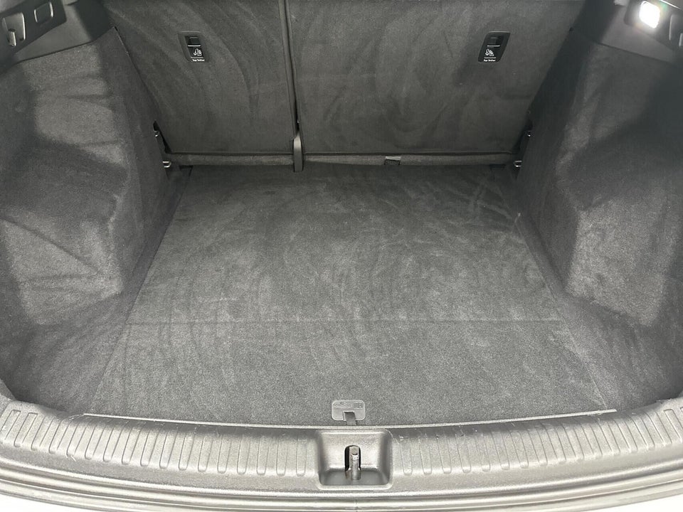 Audi Q4 e-tron 40 S-line 5d