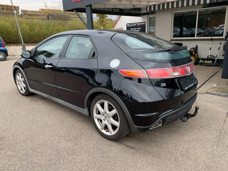 Honda Civic 1,8 Sport 5d