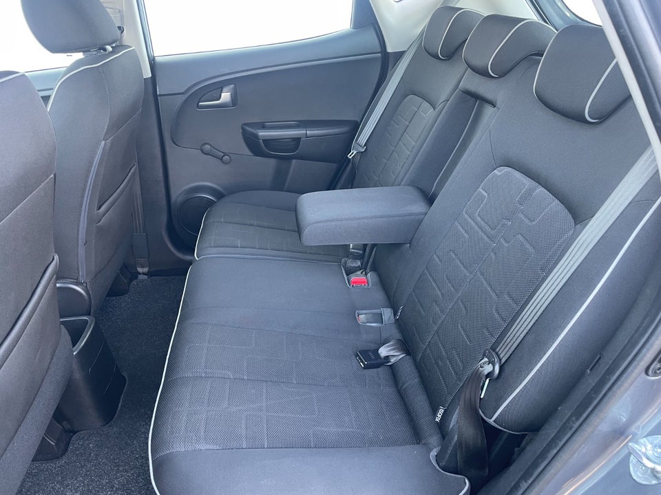 Kia Venga 1,4 CVVT 5d
