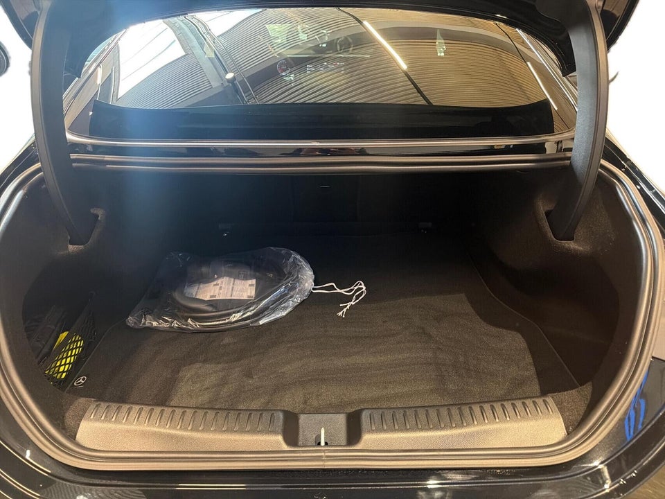 Mercedes CLA250+ electric AMG Line 4d