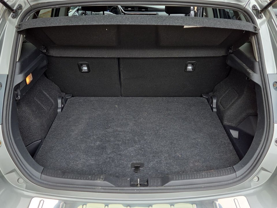 Toyota Auris 1,8 Hybrid H2 Comfort CVT 5d