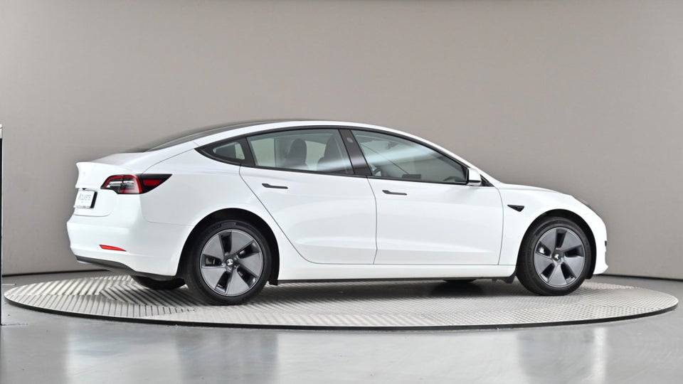 Tesla Model 3 RWD 4d