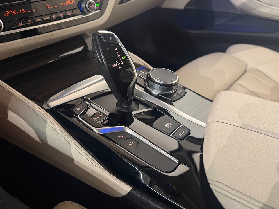 BMW 530d 3,0 Luxury Line aut. 4d