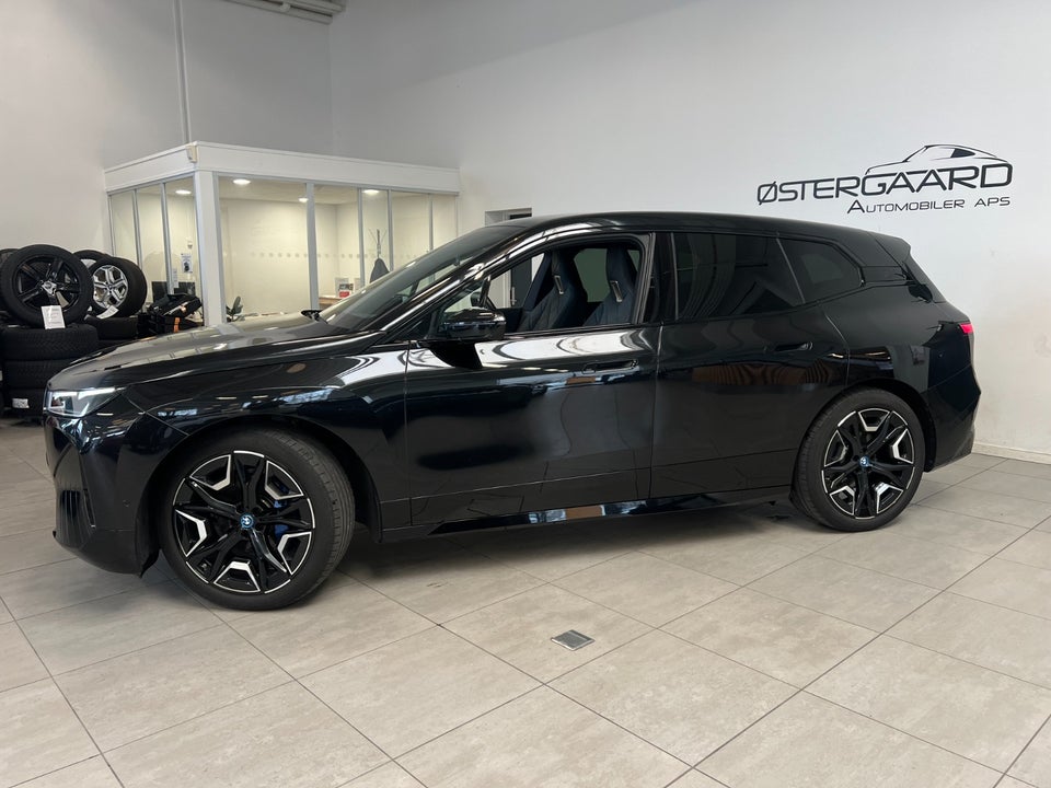 BMW iX xDrive40 Fully Charged 5d