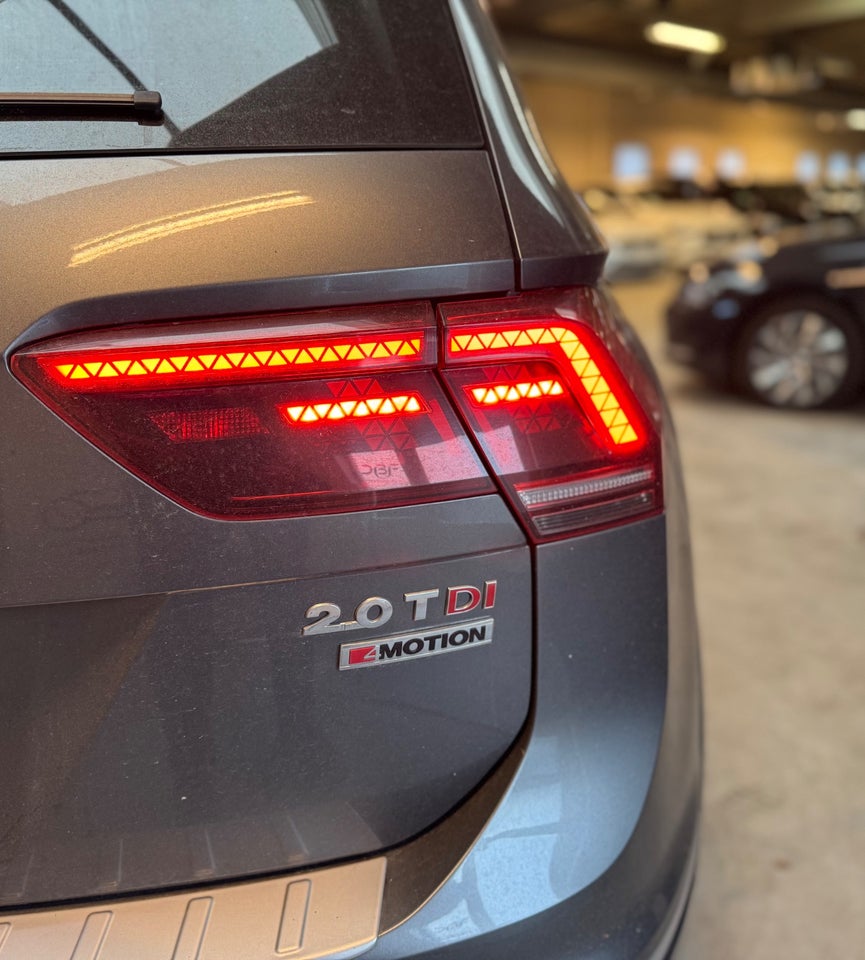 VW Tiguan 2,0 TDi 240 R-line DSG 4Motion 5d