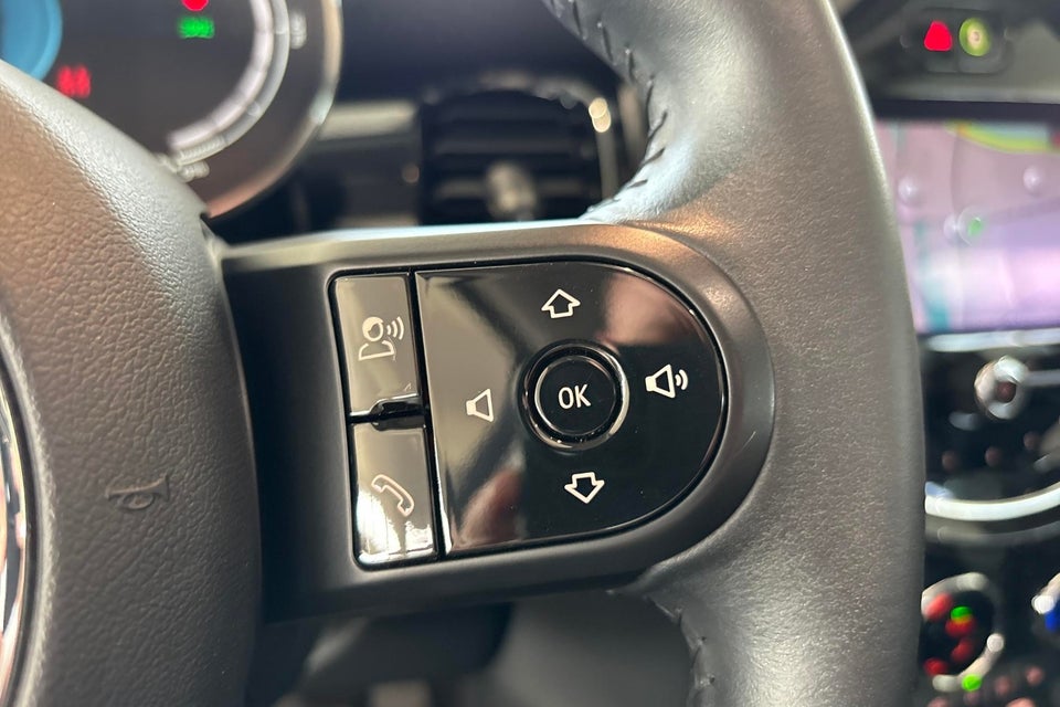 MINI Cooper SE Edition Premium Plus 3d