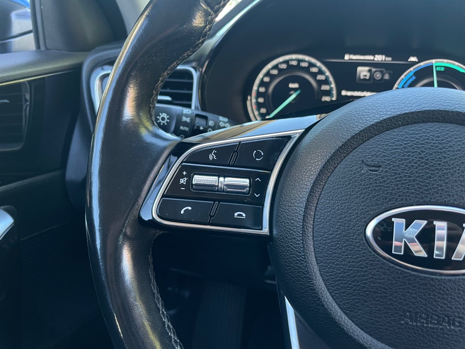 Kia Ceed 1,6 PHEV Upgrade Intro SW DCT 5d