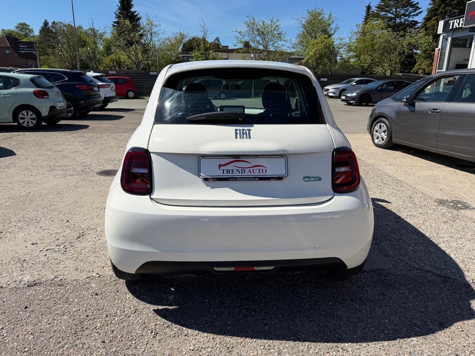 Fiat 500e 42 Icon 3d