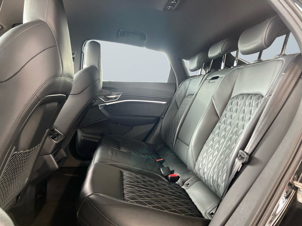 Audi e-tron S Sportback quattro 5d