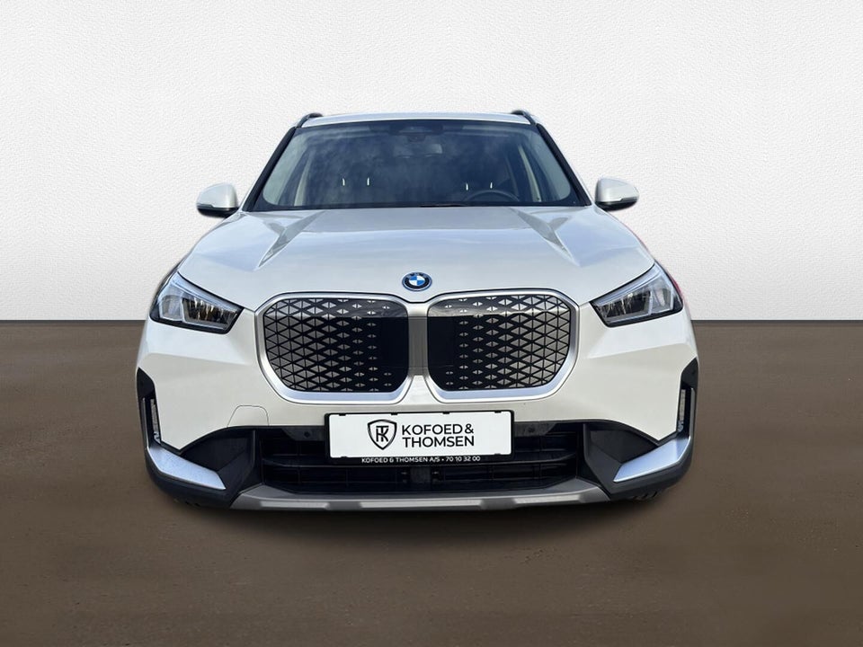 BMW iX1 eDrive20 X-Line 5d