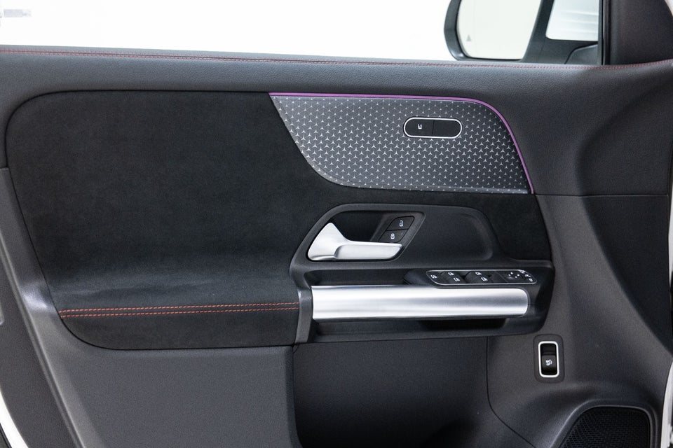 Mercedes EQA350 AMG Advance Plus 4Matic 5d