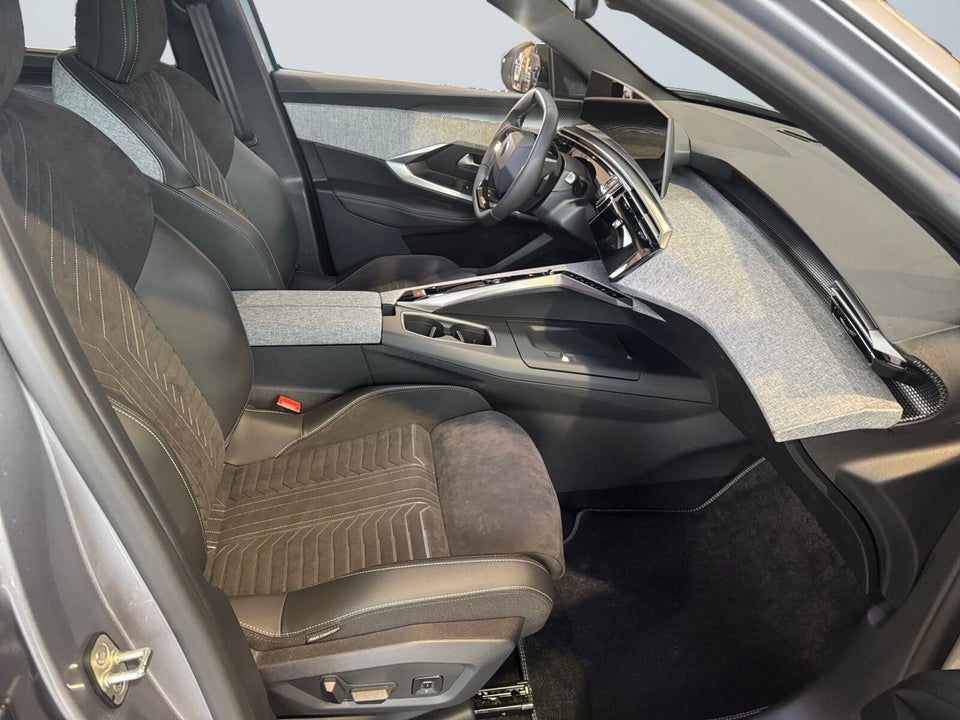 Peugeot e-5008 77 GT 7prs 5d