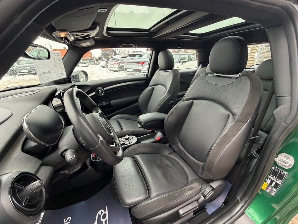 MINI Cooper SE Maximise 3d