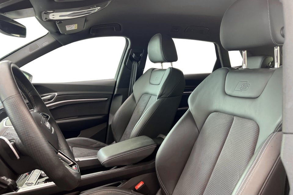 Audi Q8 e-tron 55 S-line quattro 5d