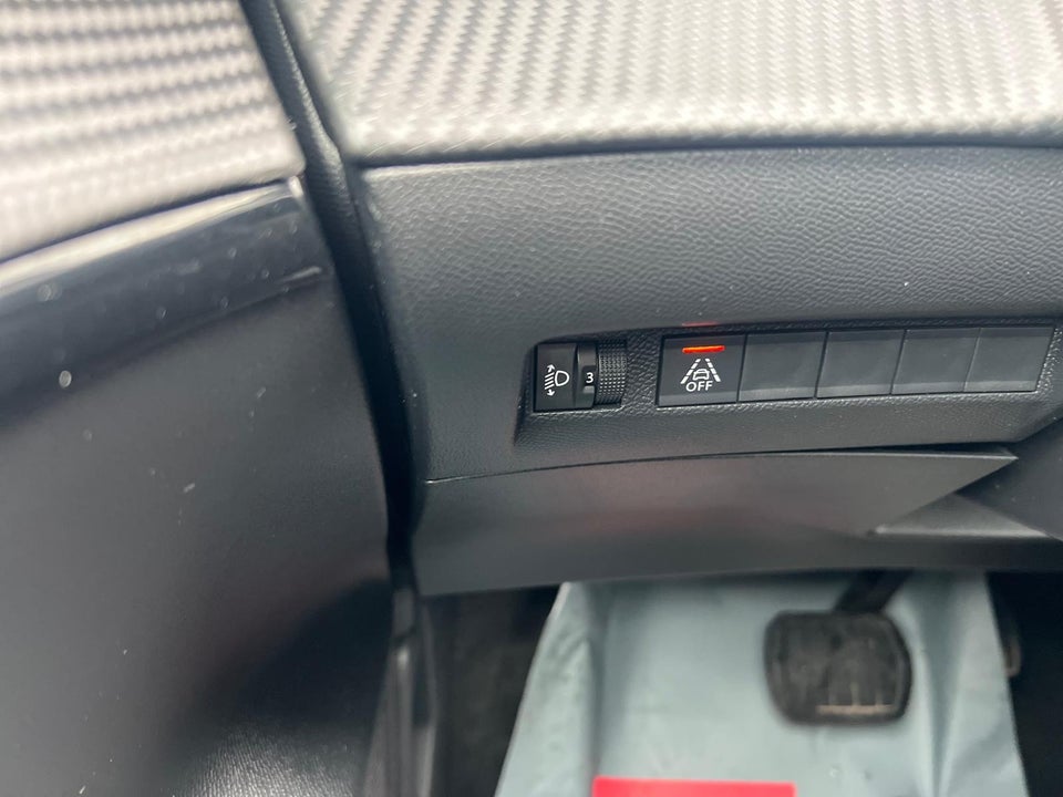 Peugeot e-208 50 Allure 5d