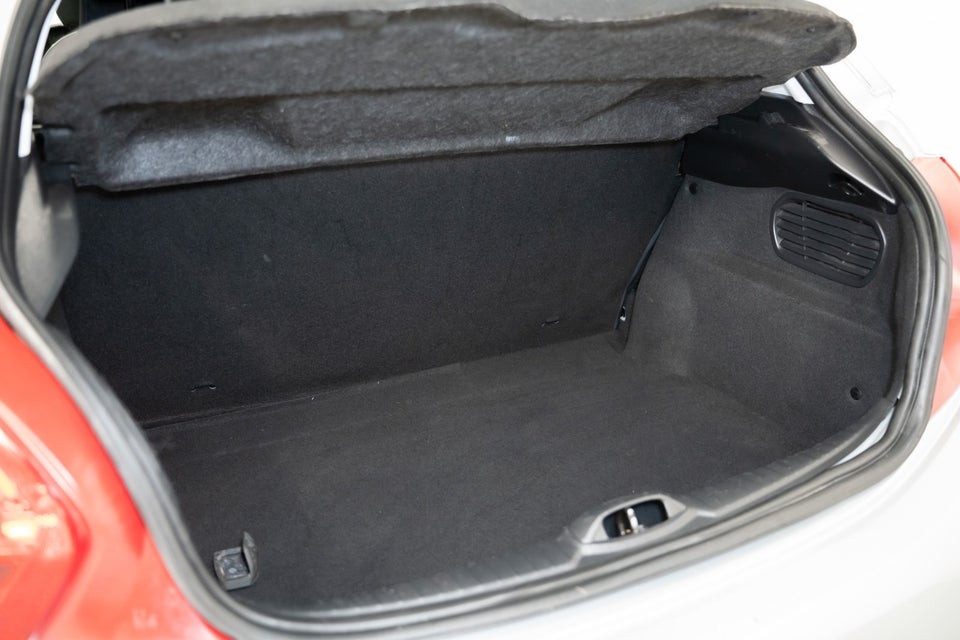 Peugeot 208 1,0 VTi Access 5d