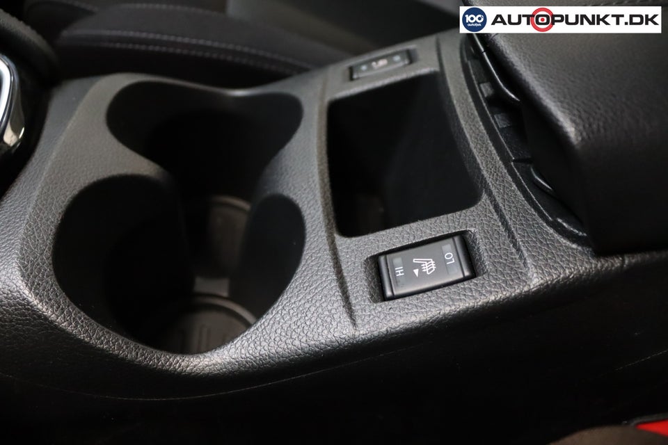 Nissan Qashqai 1,3 Dig-T 140 N-Connecta 5d