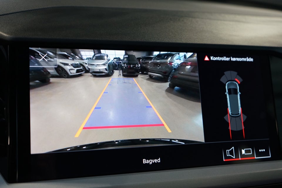 Audi Q4 e-tron 40  5d