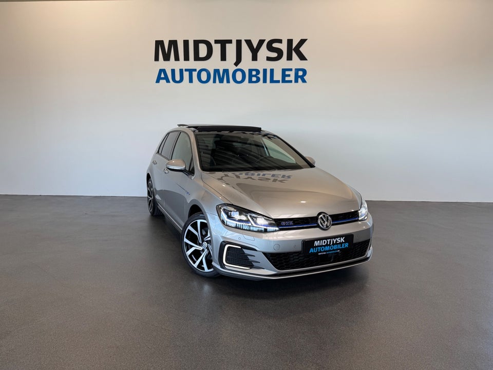 VW Golf VII 1,4 GTE DSG 5d