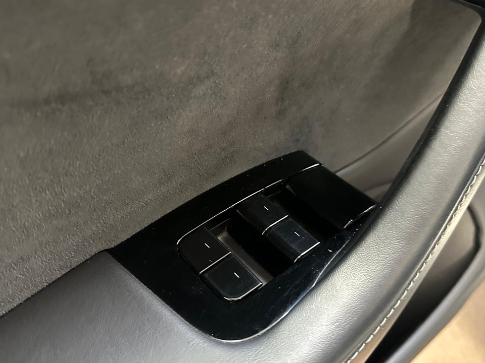 Tesla Model 3 Long Range AWD 4d