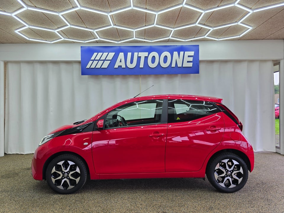 Toyota Aygo 1,0 VVT-i x-plore 5d