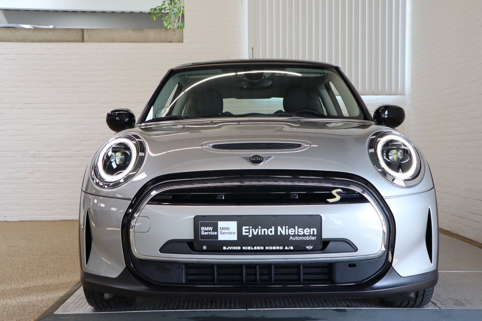 MINI Cooper SE Classic Trim 3d