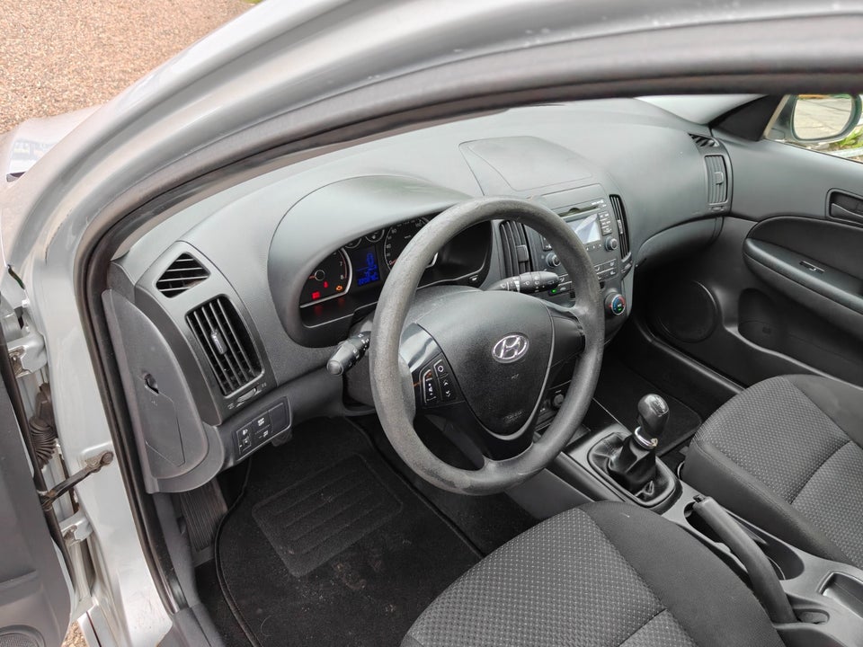 Hyundai i30 1,4 CVVT Classic Cool 5d