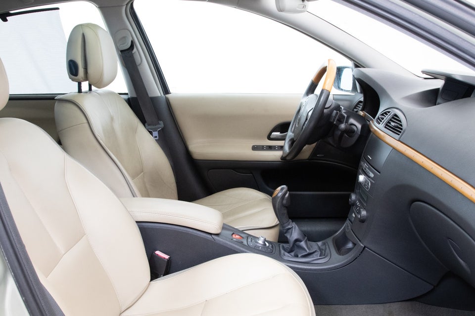 Renault Laguna II 3,0 Dynamique aut. 5d
