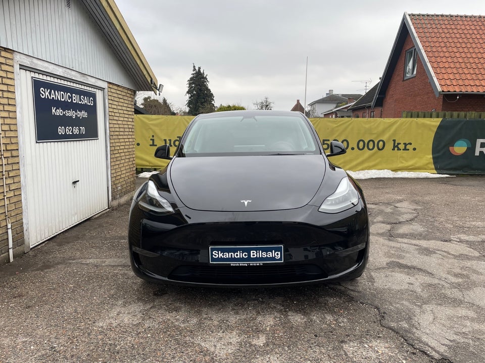 Tesla Model Y Long Range AWD 5d