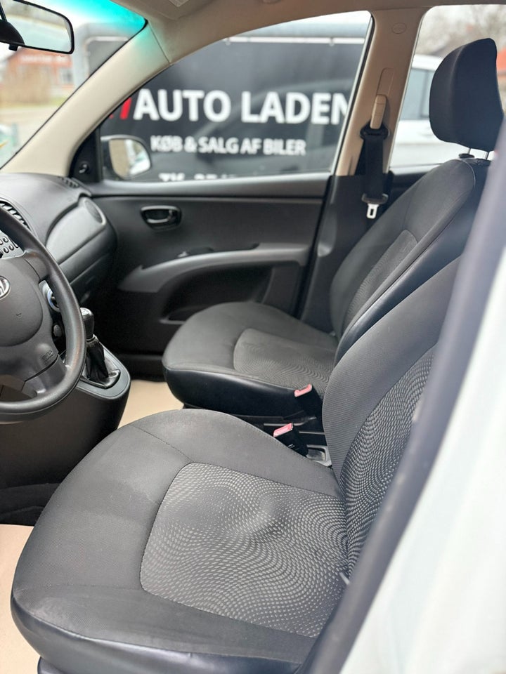 Hyundai i10 1,1 Base 5d