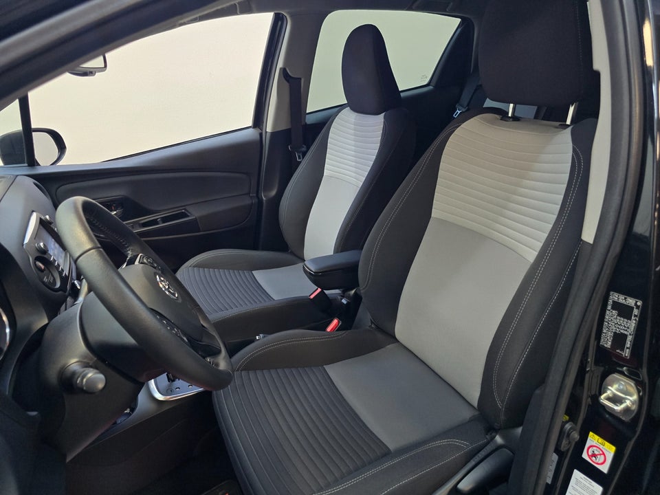 Toyota Yaris 1,5 Hybrid H3 Smart e-CVT 5d