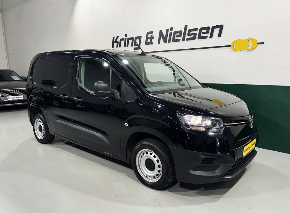 Toyota ProAce City 1,5 D 75 Medium Base 5d