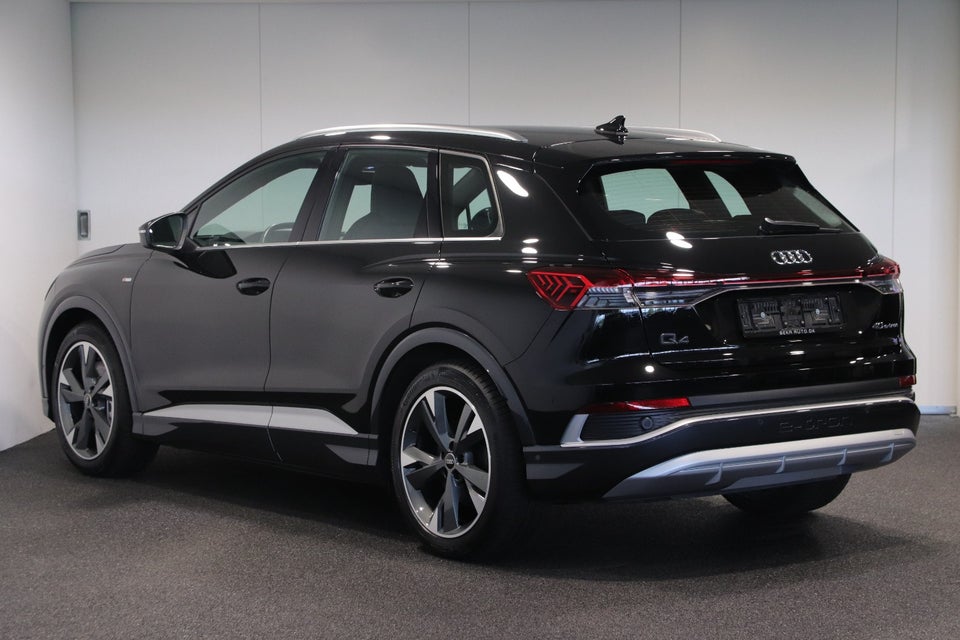 Audi Q4 e-tron 40 S-line 5d