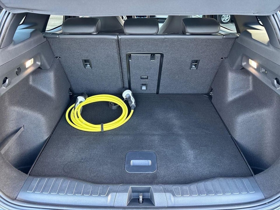 Ford Explorer 82 Premium Extended Range 5d